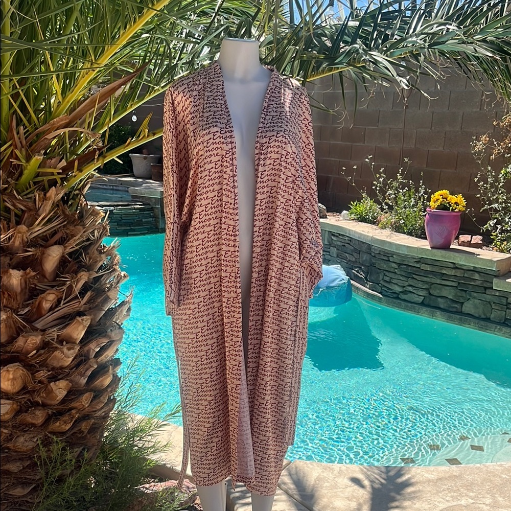 Elegant ENCORE  Scripted Kimono / bath robe